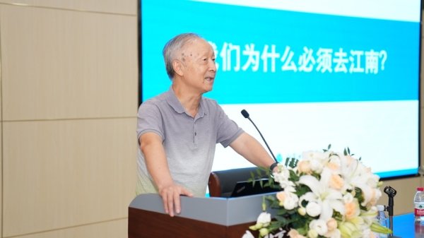 新巧牛 北大人大教授豪华学术团队护航 高中生暑期研学长真本领